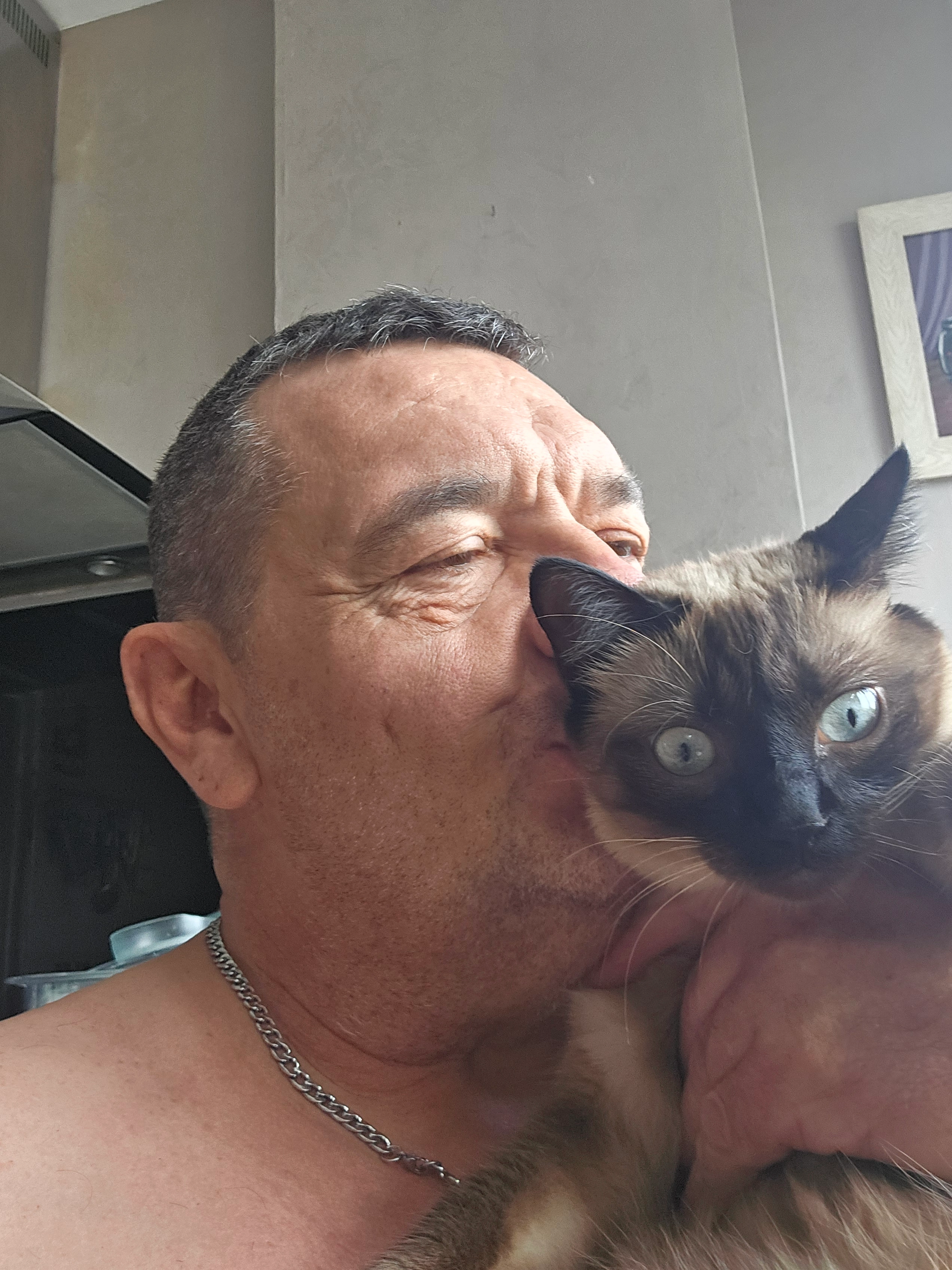 Nouchka  - 28 Place Pierre et Marie Curie, Mourenx